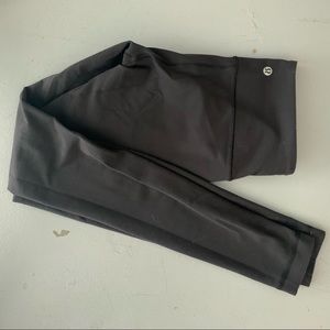 (Ship ASAP) black Lululemon wunder under Leggings